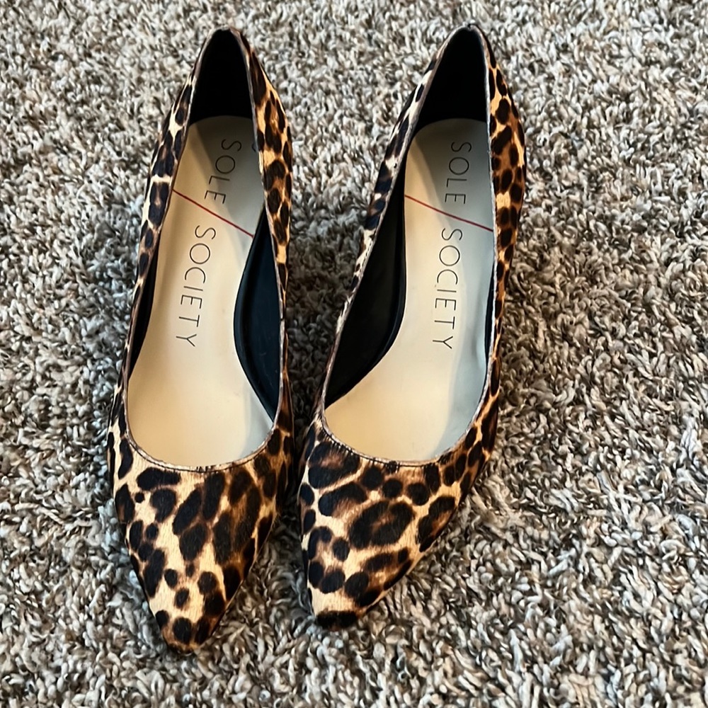 NWOT Sole Society Calf Hair Leopard Heels